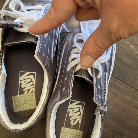 Vans leather old-school zip shoes! 👟 - Picture 6 of 8